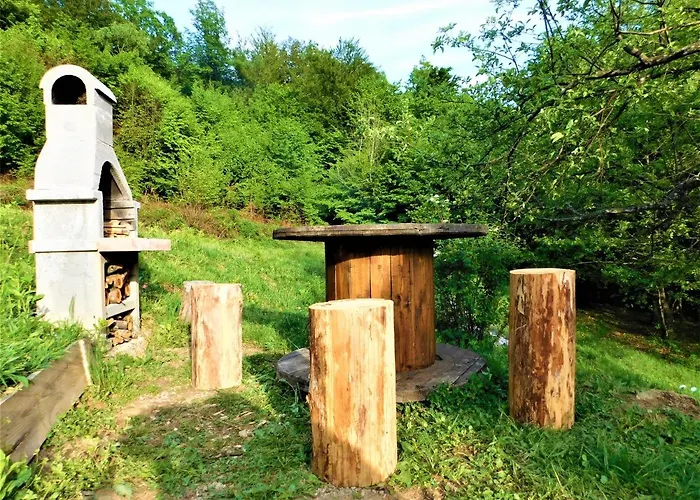 بيت خشبي Robinzonski Turizam 