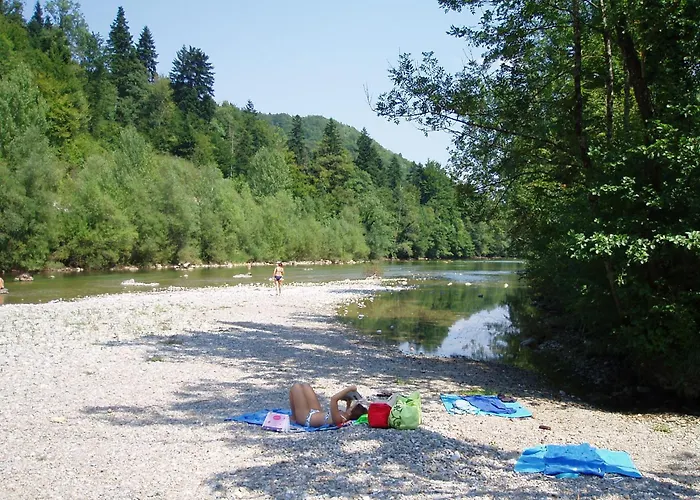 بيت خشبي Robinzonski Turizam 